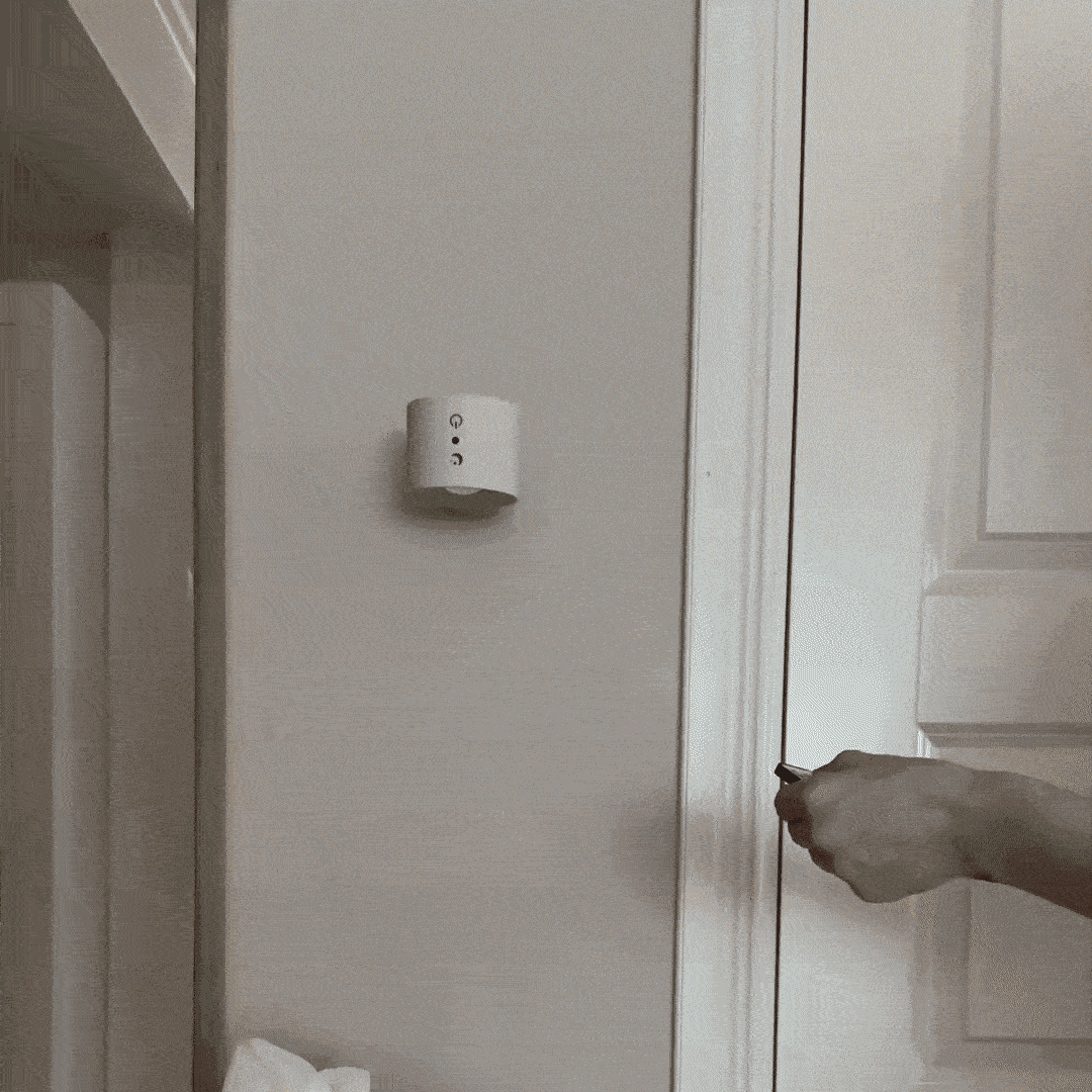 Zilvera | Dimbare Draadloze LED Wandverlichting met afstandsbediening - Largazo.nl